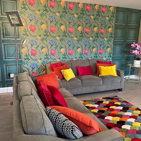 דנגאנון Ashbrook House Apartments מראה חיצוני תמונה